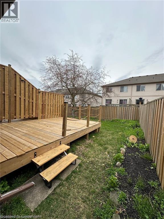 Photo 14 of 8 Roseneath Crescent Unit B, Kitchener ON