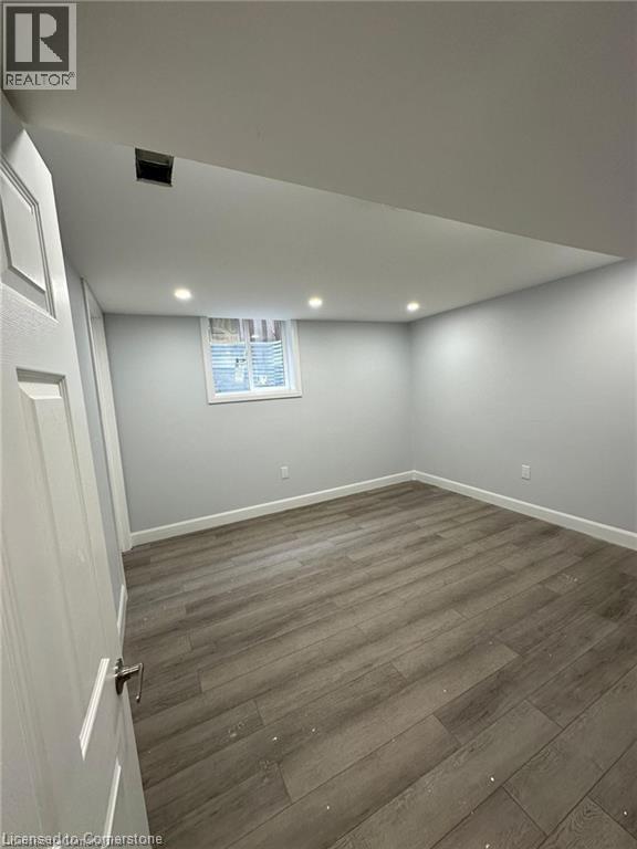 Photo 11 of 8 Roseneath Crescent Unit B, Kitchener ON