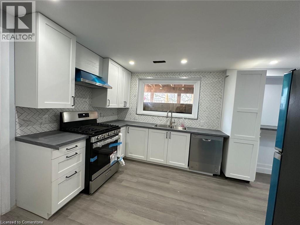 Photo 9 of 8 Roseneath Crescent Unit B, Kitchener ON