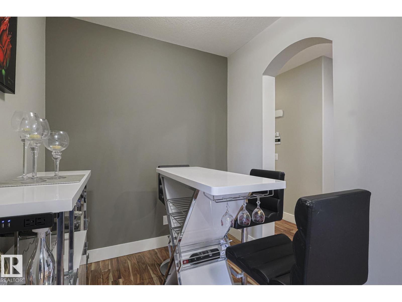 Photo 5 of 13518 162 A Av Nw, Edmonton AB