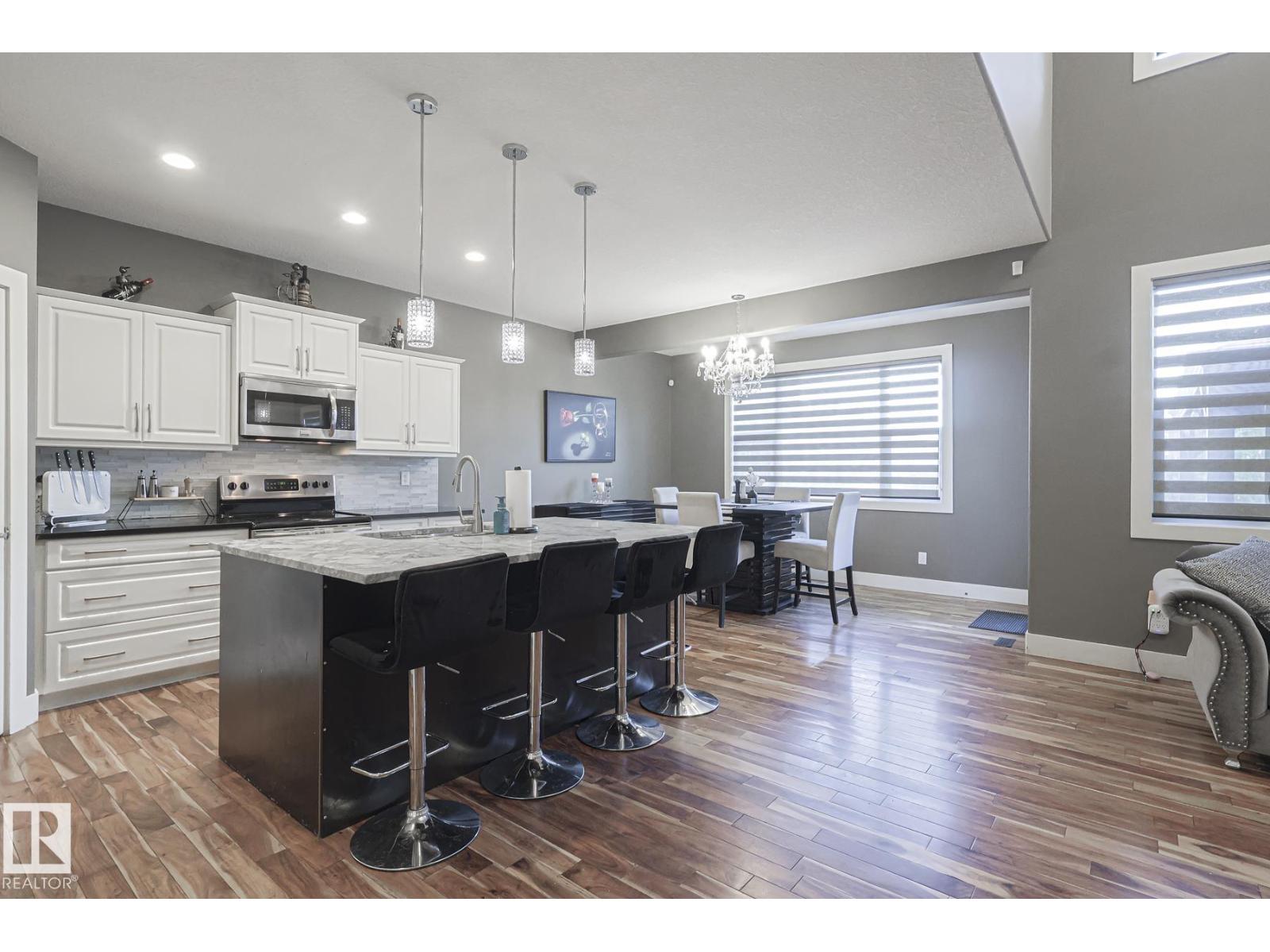 Photo 13 of 13518 162 A Av Nw, Edmonton AB