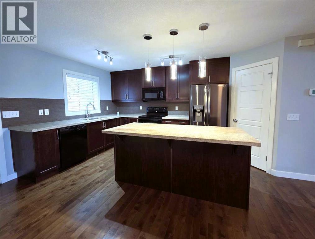 Photo 6 of 188 Pantego Lane Nw, Calgary AB