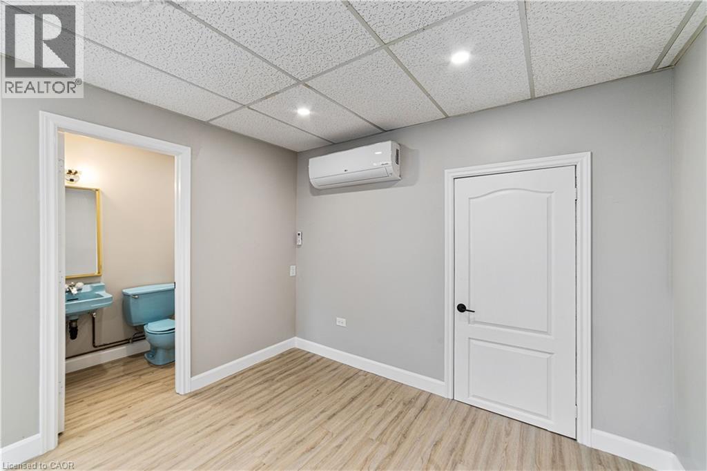 Photo 1 of 19 Main Street S Unit 3, Waterdown ON
