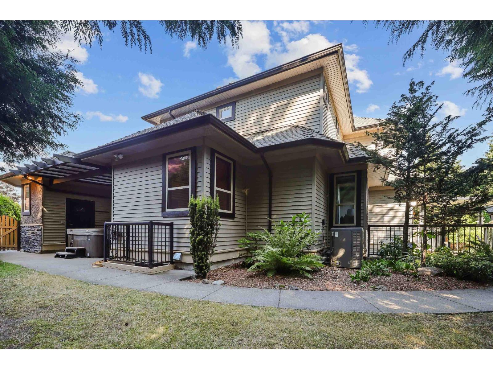 Photo 33 of 19695 71 Avenue, Langley BC