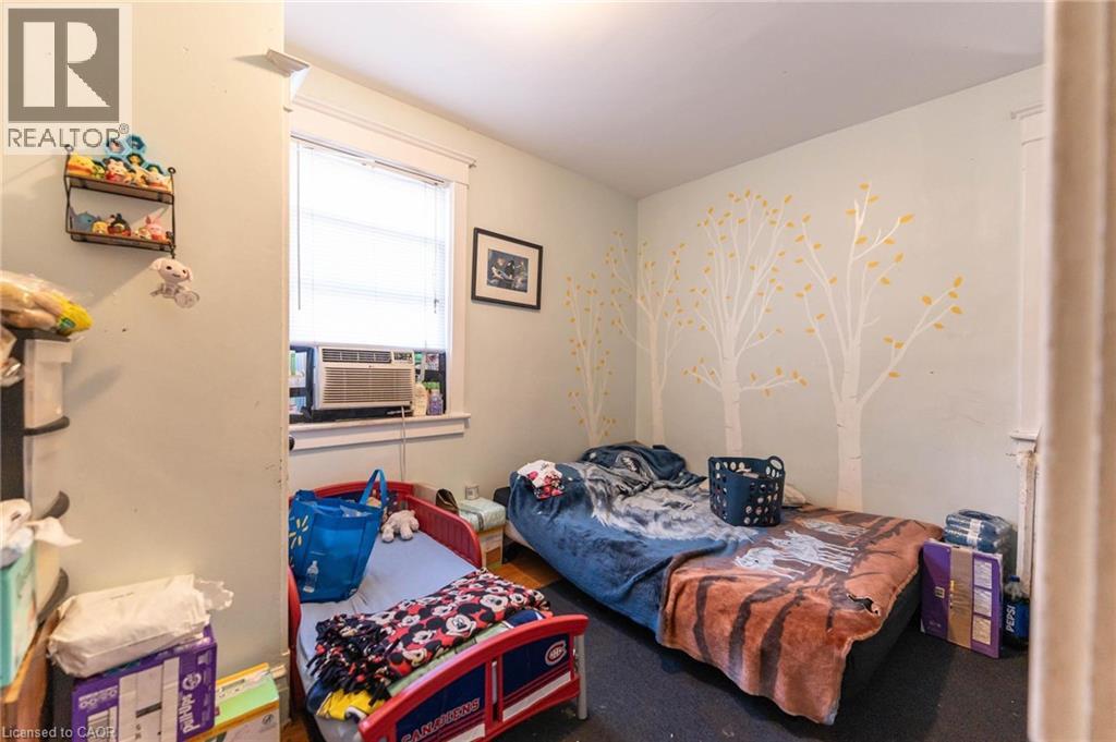 Photo 18 of 93 Barnesdale Boulevard, Hamilton ON