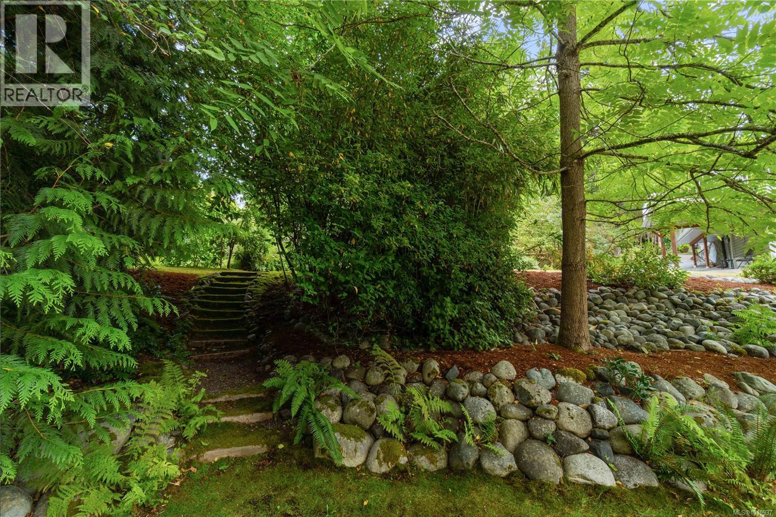Photo 57 of 2100 Cinnabar Dr, Nanaimo BC