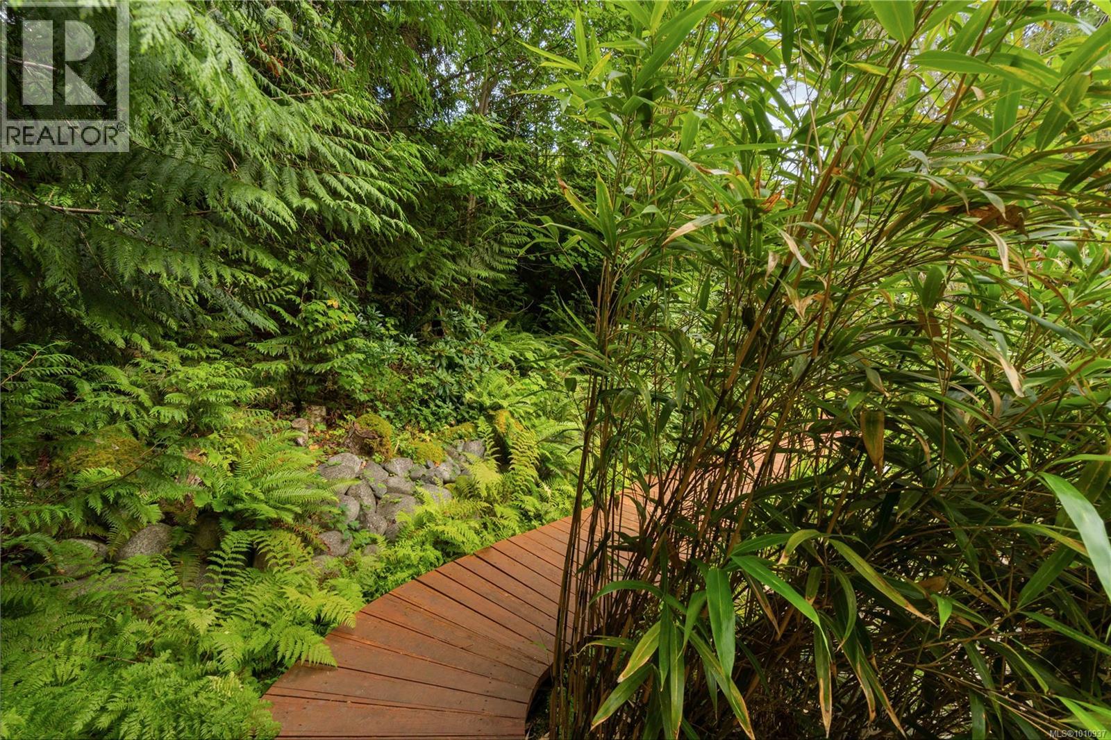 Photo 37 of 2100 Cinnabar Dr, Nanaimo BC
