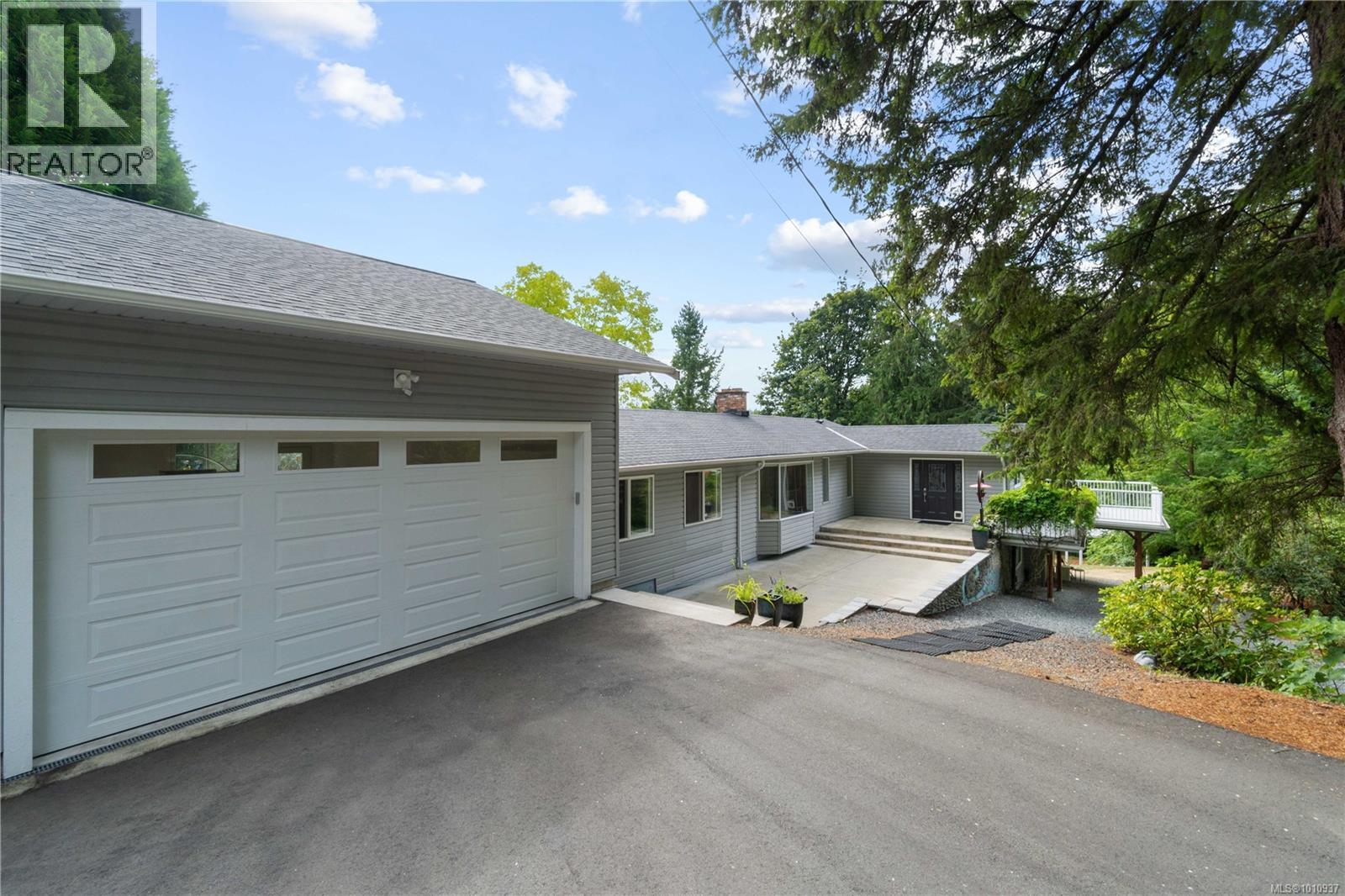 Photo 76 of 2100 Cinnabar Dr, Nanaimo BC