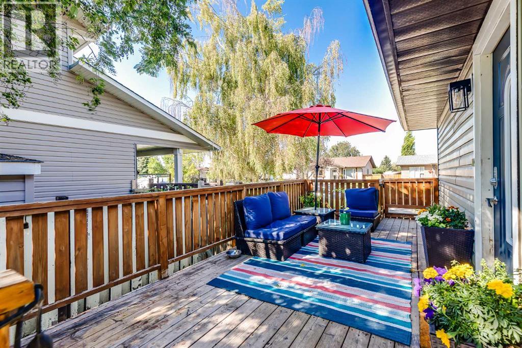 Photo 2 of 1822 Summerfield Boulevard Se, Airdrie AB