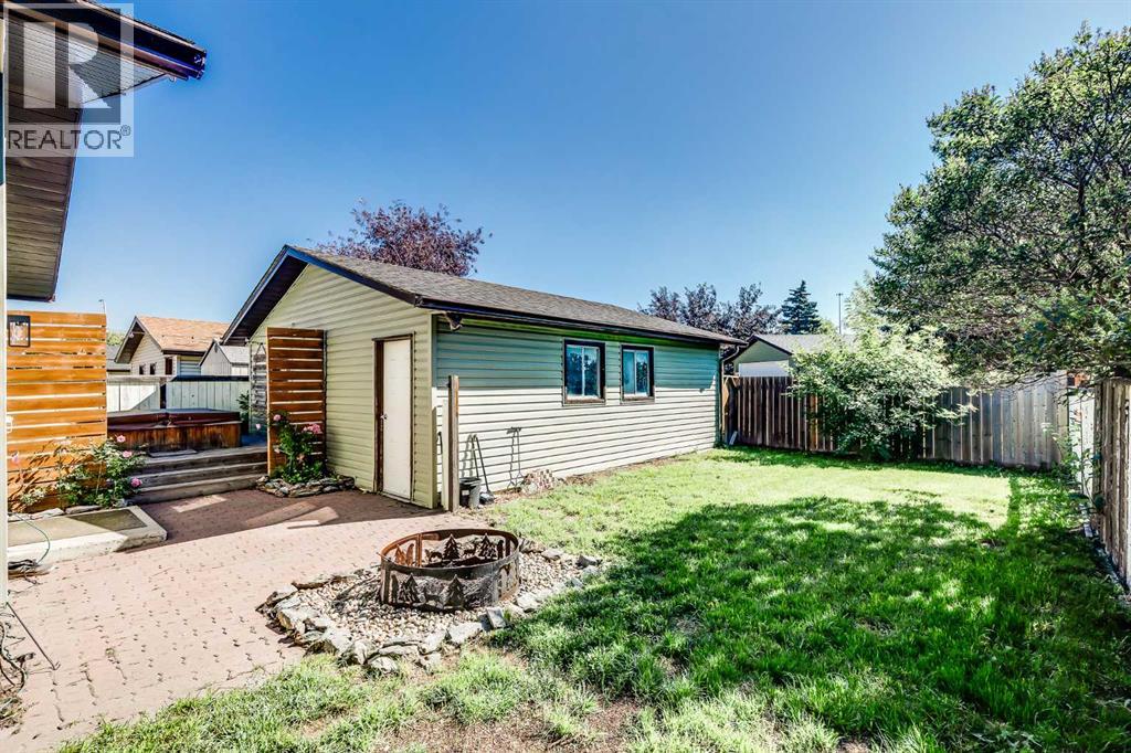 Photo 30 of 1822 Summerfield Boulevard Se, Airdrie AB