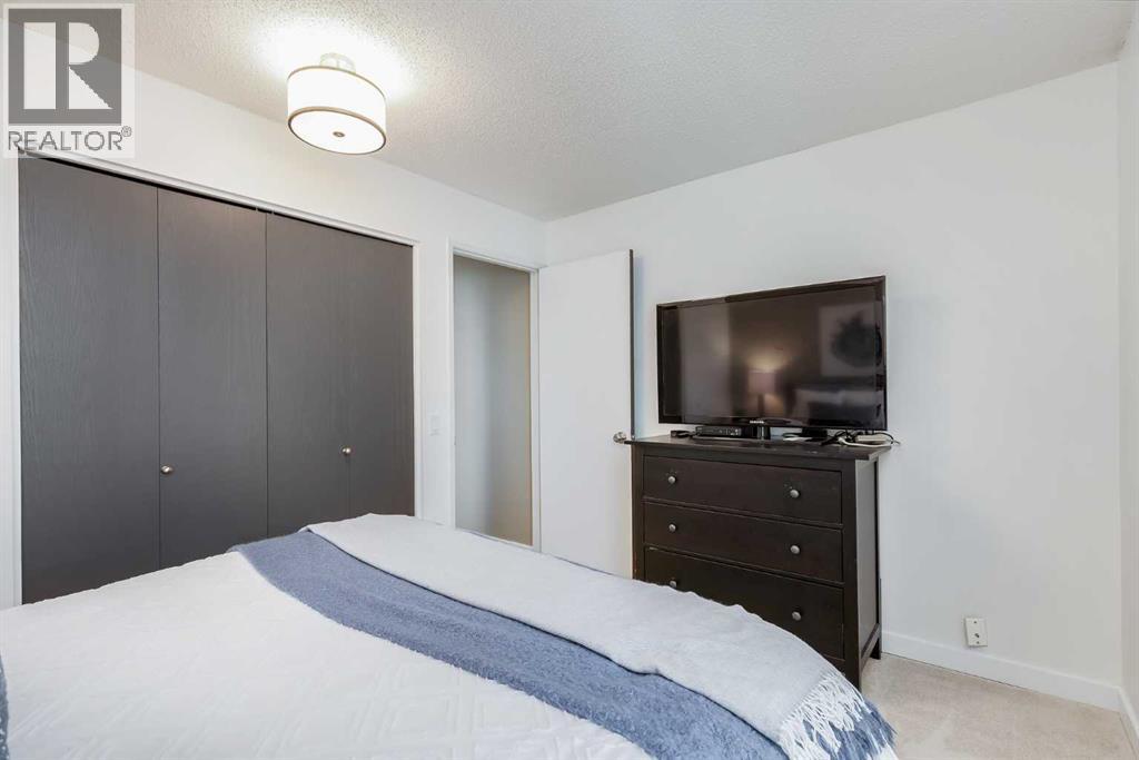 Photo 13 of 1822 Summerfield Boulevard Se, Airdrie AB