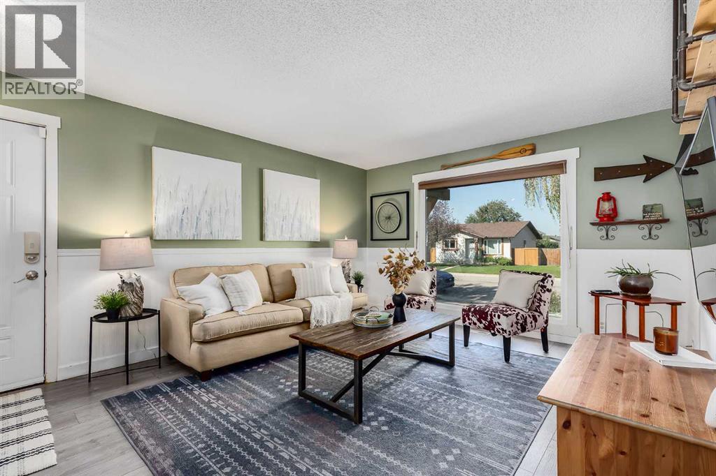 Photo 6 of 1822 Summerfield Boulevard Se, Airdrie AB