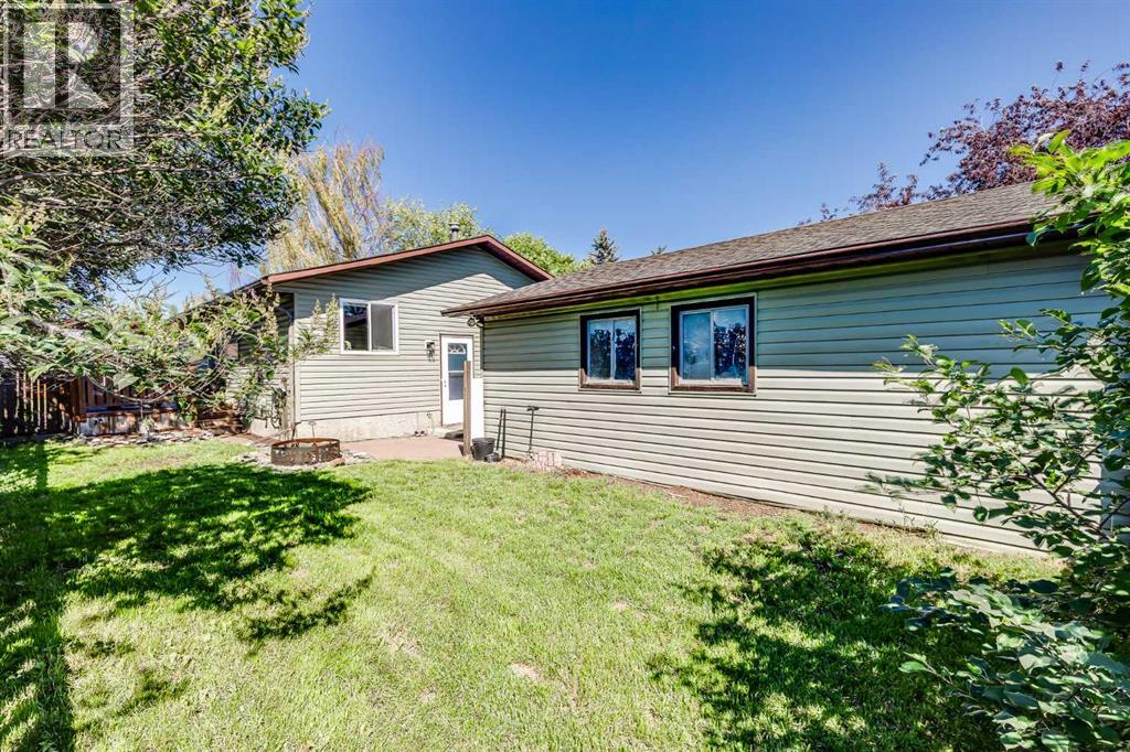 Photo 32 of 1822 Summerfield Boulevard Se, Airdrie AB