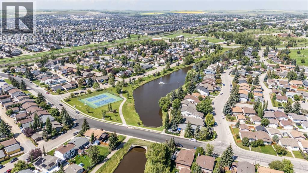 Photo 38 of 1822 Summerfield Boulevard Se, Airdrie AB