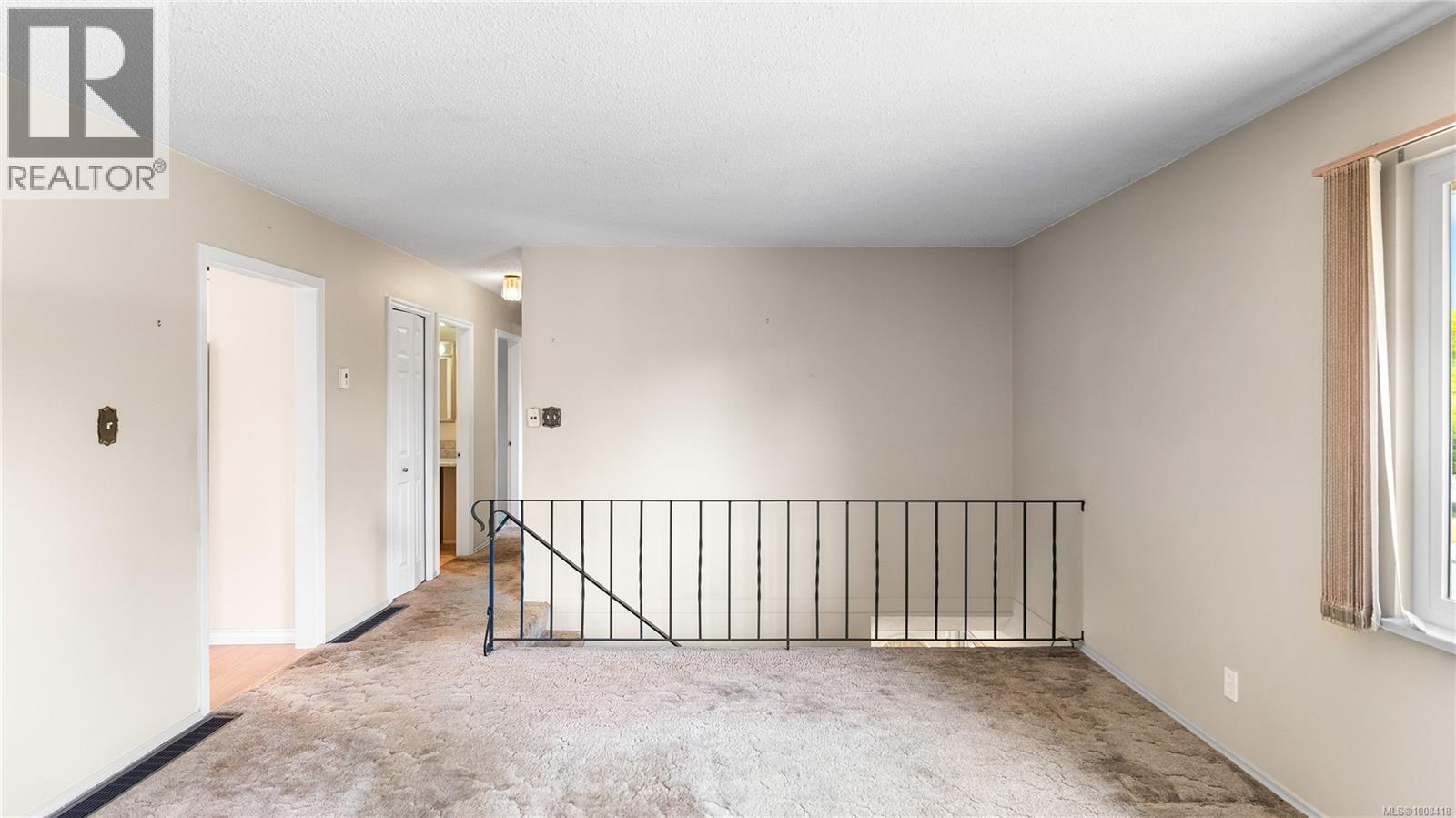 Single Family House for Sale in  Vanalman Ave Saanich 