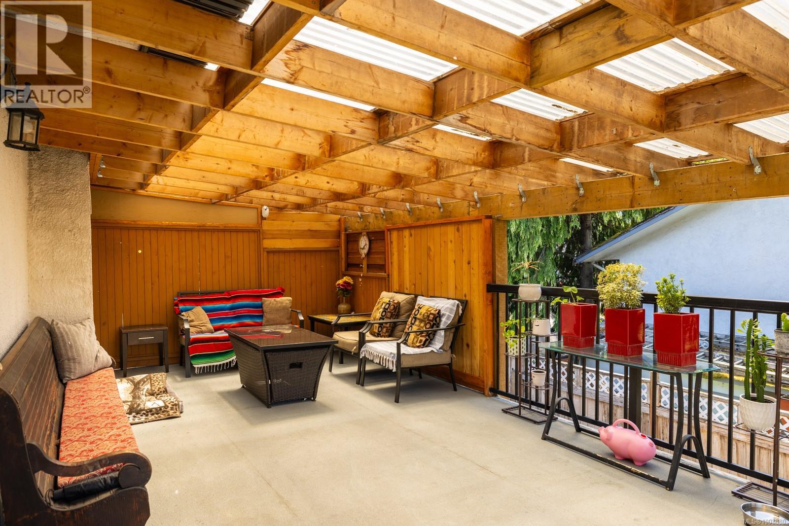 Photo 23 of 2640 Sooke Rd, Langford BC