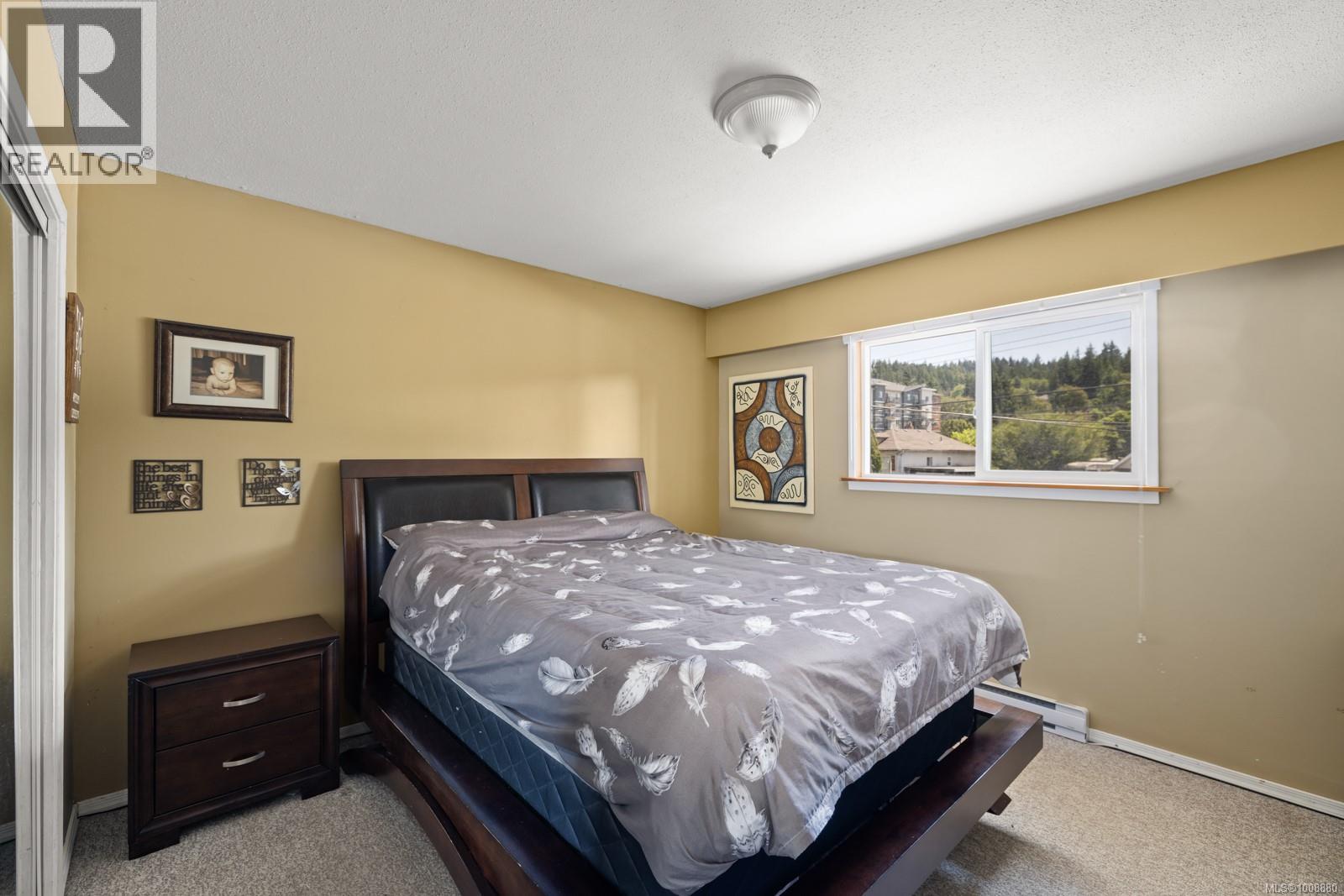 Photo 5 of 2640 Sooke Rd, Langford BC