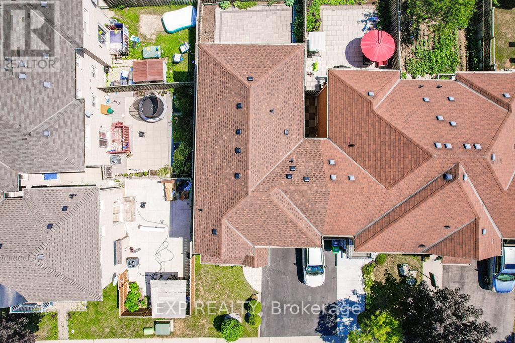 Photo 3 of 36 Olivett Lane, Brampton ON