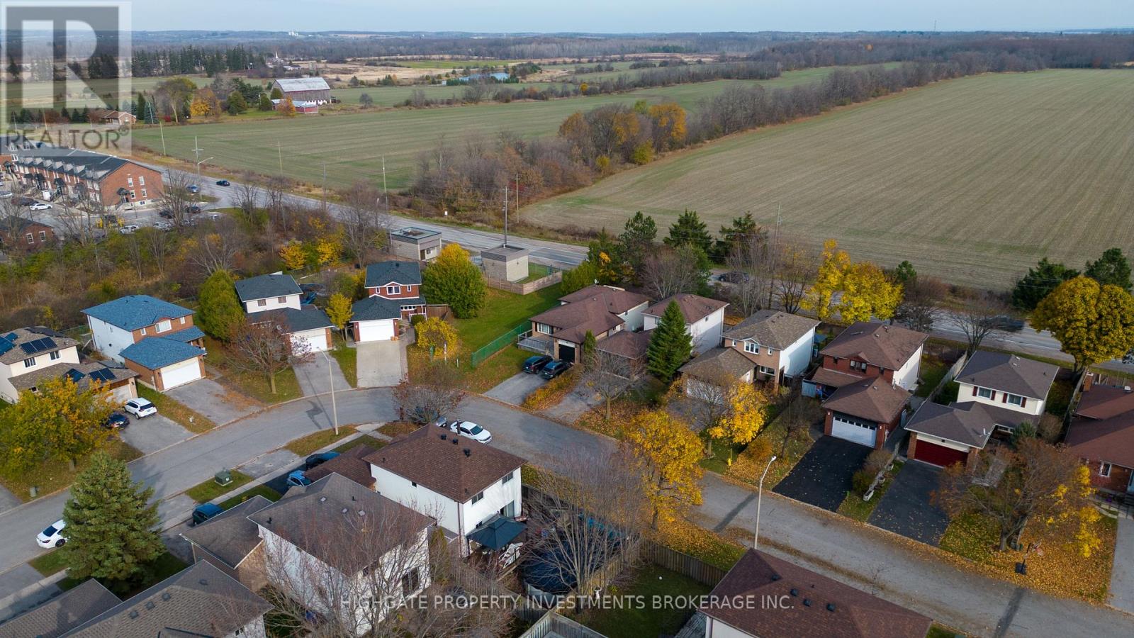 Photo 3 of Lower 36 Rosenfeld Drive, Barrie ON