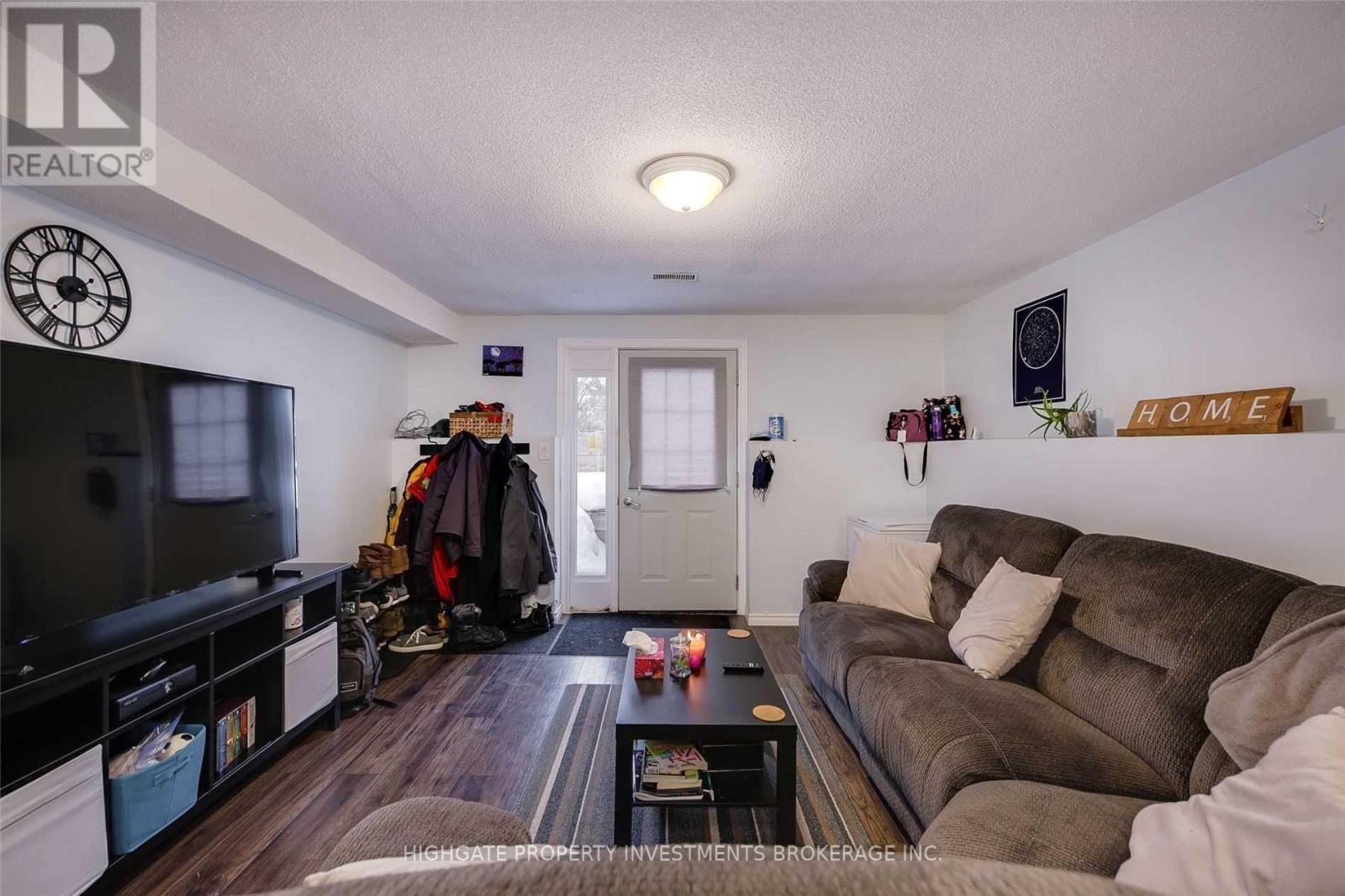 Photo 6 of Lower 36 Rosenfeld Drive, Barrie ON