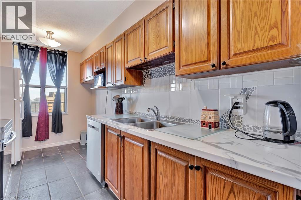 Photo 35 of 81 Church Street Unit 503, Kitchener ON