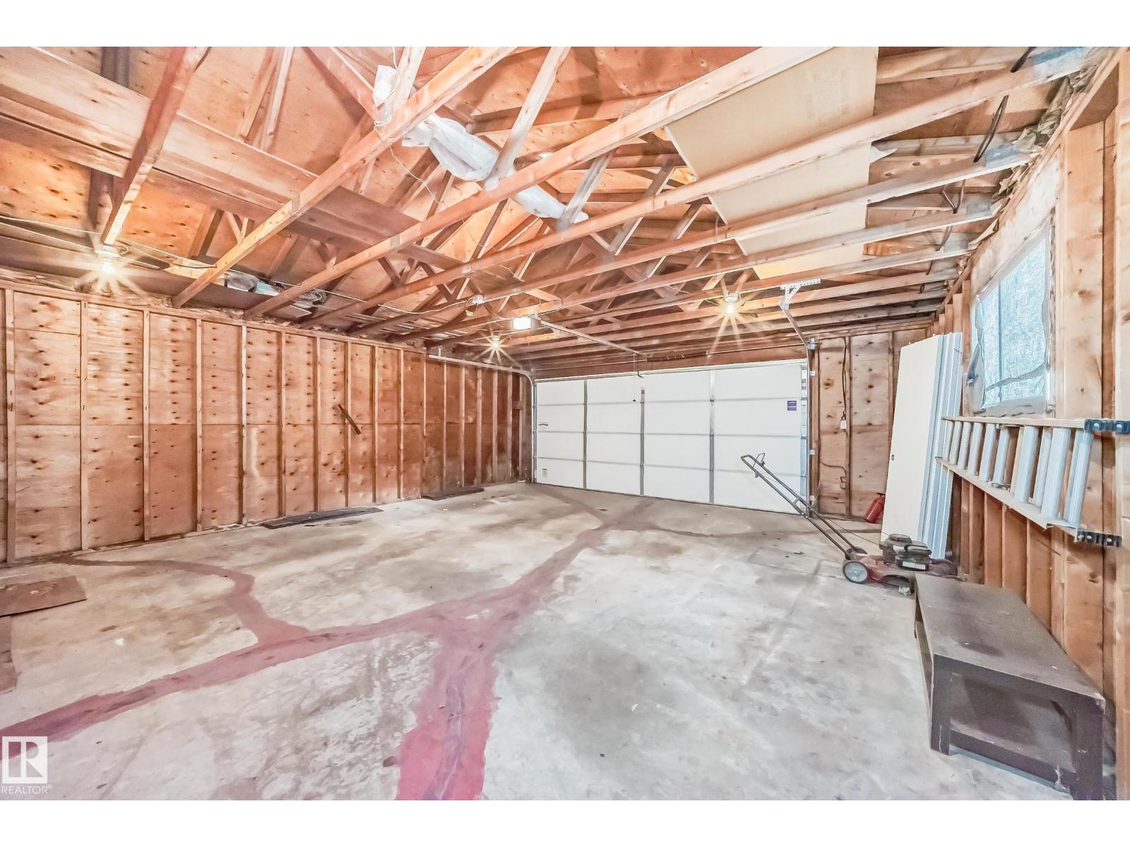 Photo 6 of 8504 152 A Av Nw, Edmonton AB