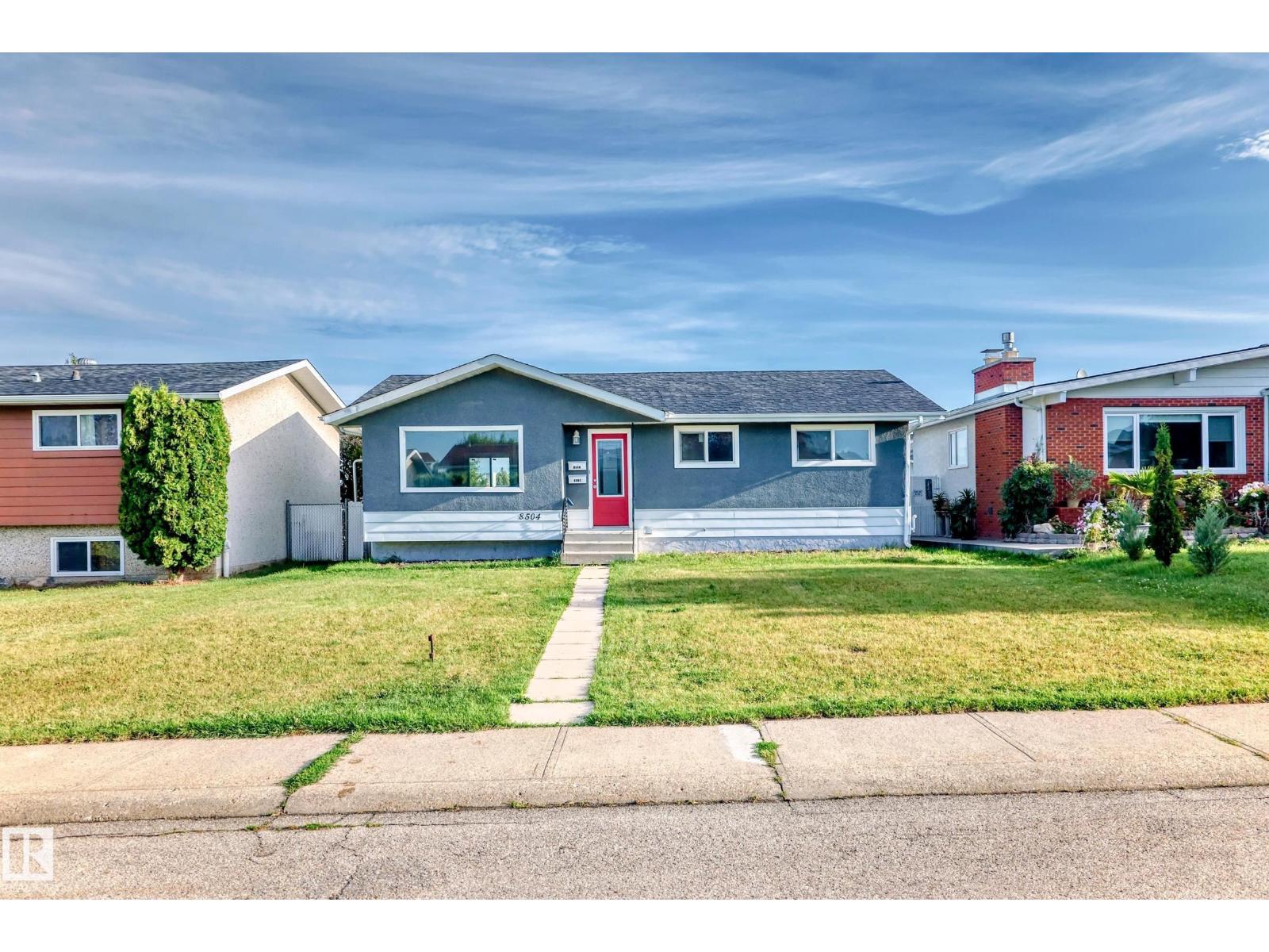 Photo 33 of 8504 152 A Av Nw, Edmonton AB