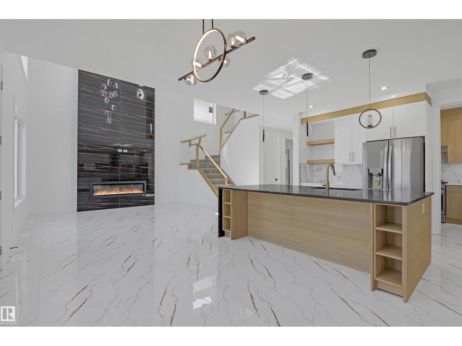 Photo 17 of 1504 151 Av Nw, Edmonton AB