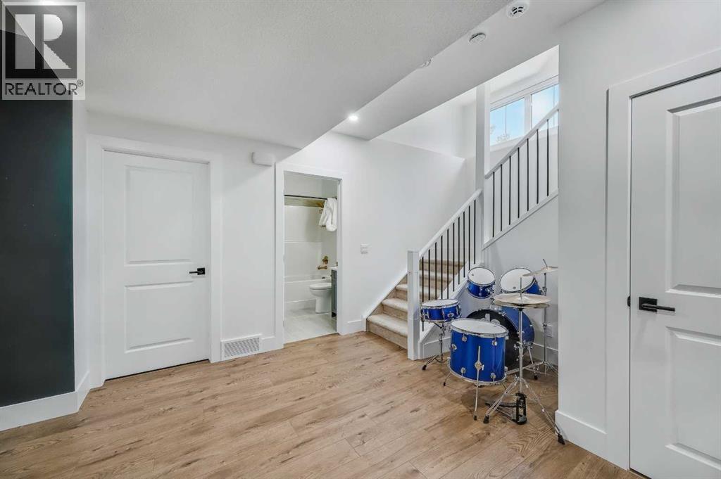 Single Family House for Sale in  Treeline Common SW Alpine Park Calgary 