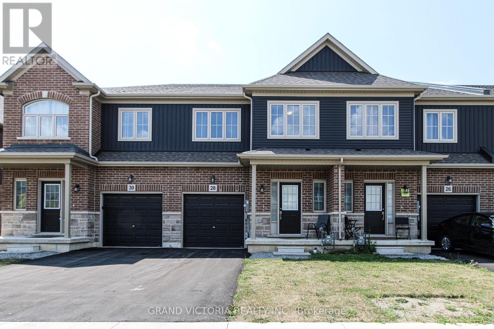 Photo 29 of 28 Zoe Lane, Hamilton ON
