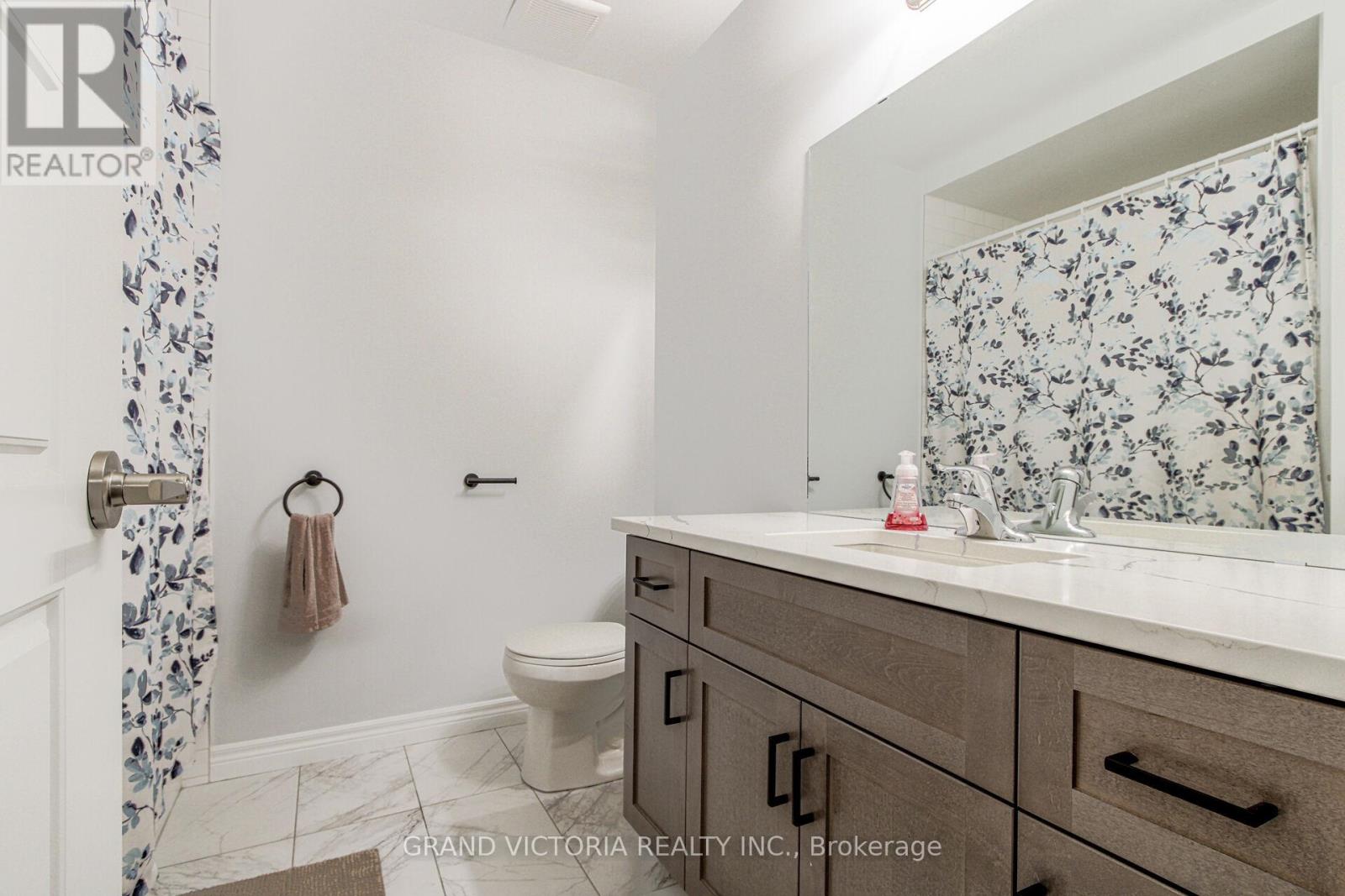 Photo 28 of 28 Zoe Lane, Hamilton ON