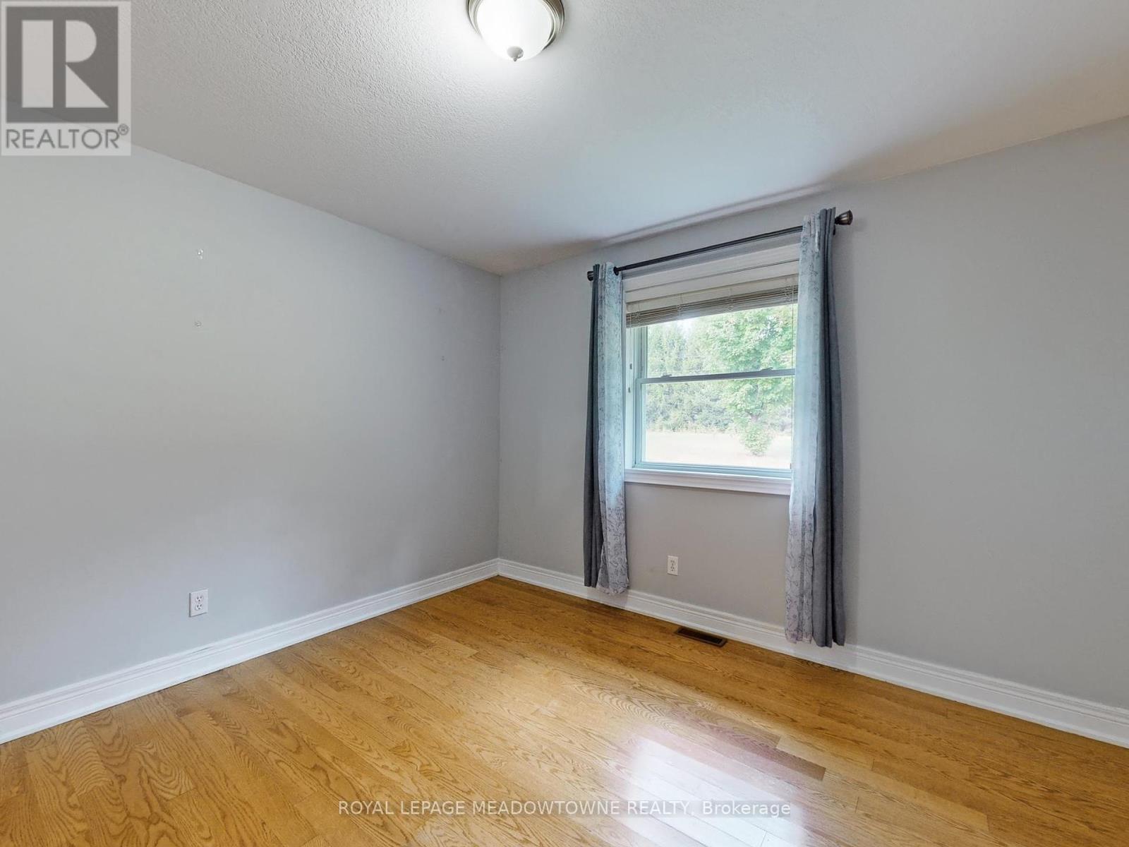 Photo 31 of 4958 Wellington Rd 125, Erin ON
