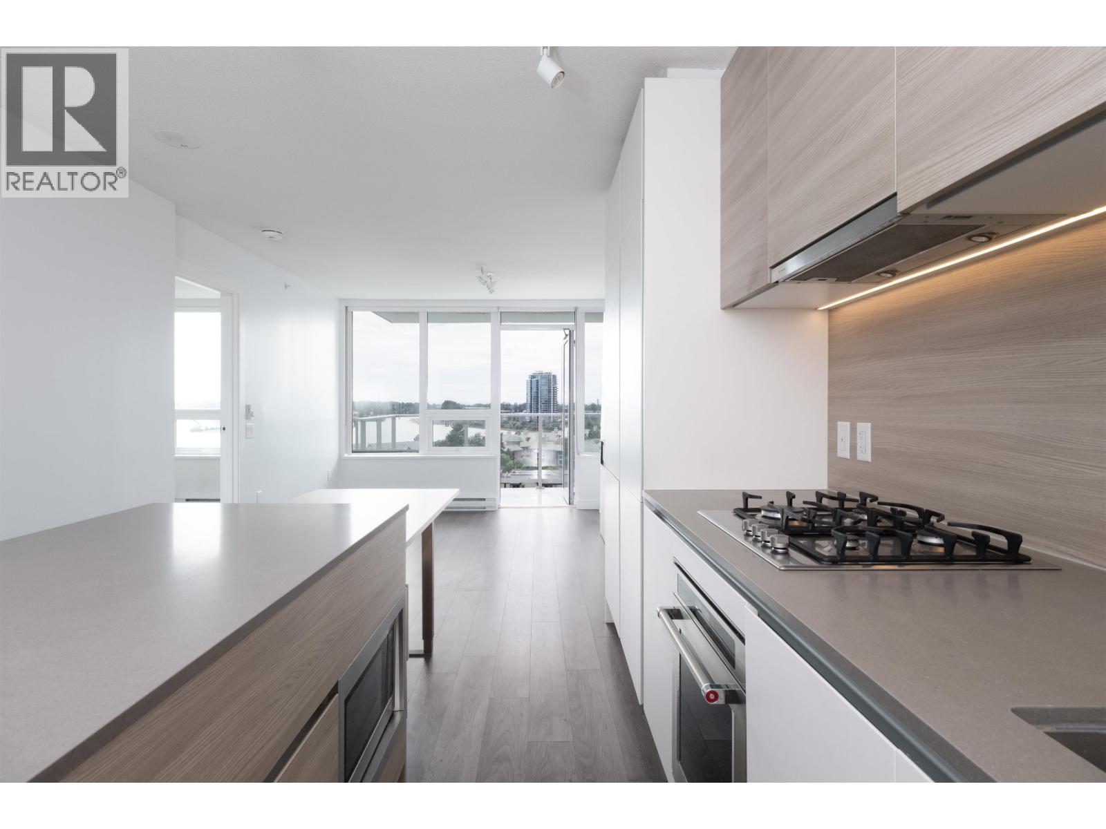 Photo 5 of 912 988 Quayside Drive, New Westminster BC