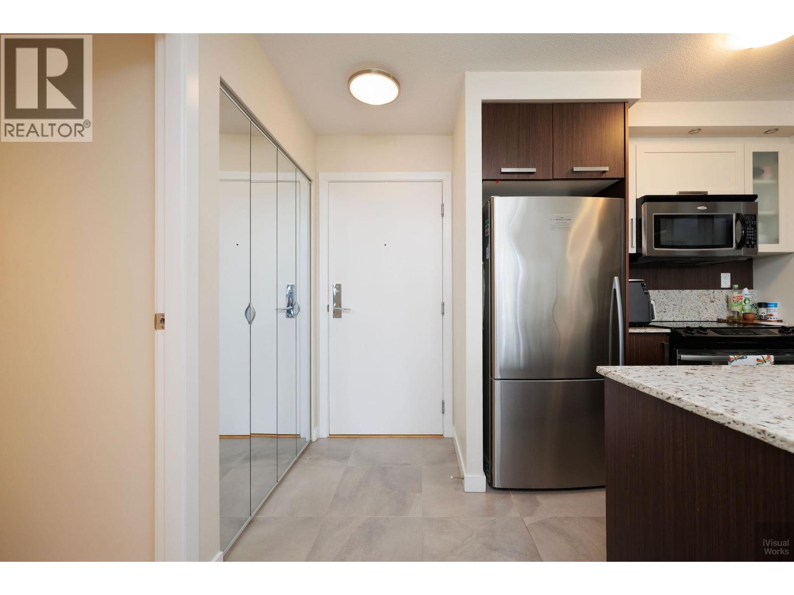 Photo 19 of 704 2980 Atlantic Avenue, Coquitlam BC