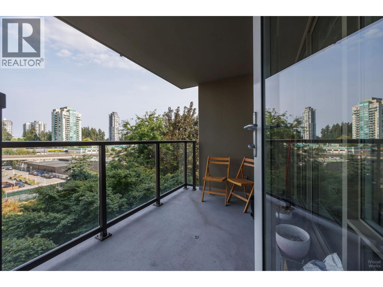 Photo 6 of 704 2980 Atlantic Avenue, Coquitlam BC