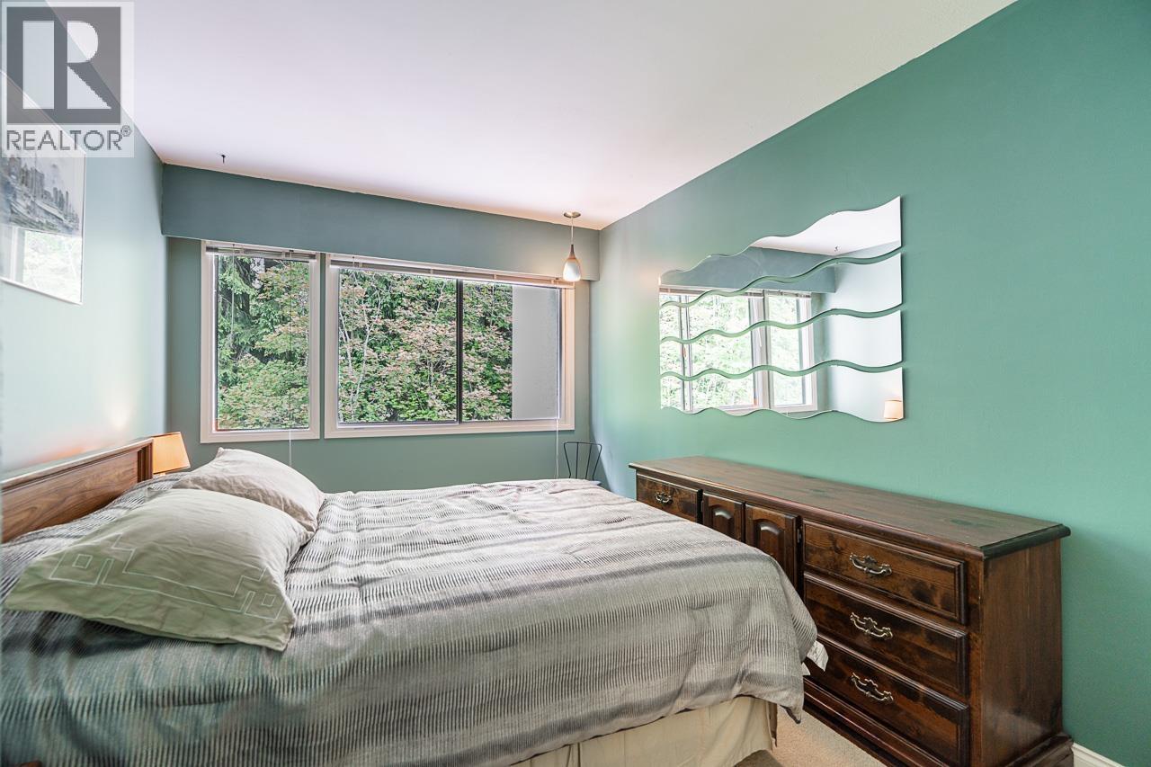 Photo 15 of 7379 Montecito Drive, Burnaby BC