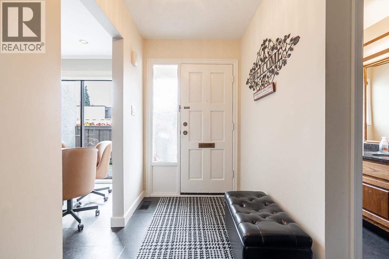 Photo 2 of 7379 Montecito Drive, Burnaby BC