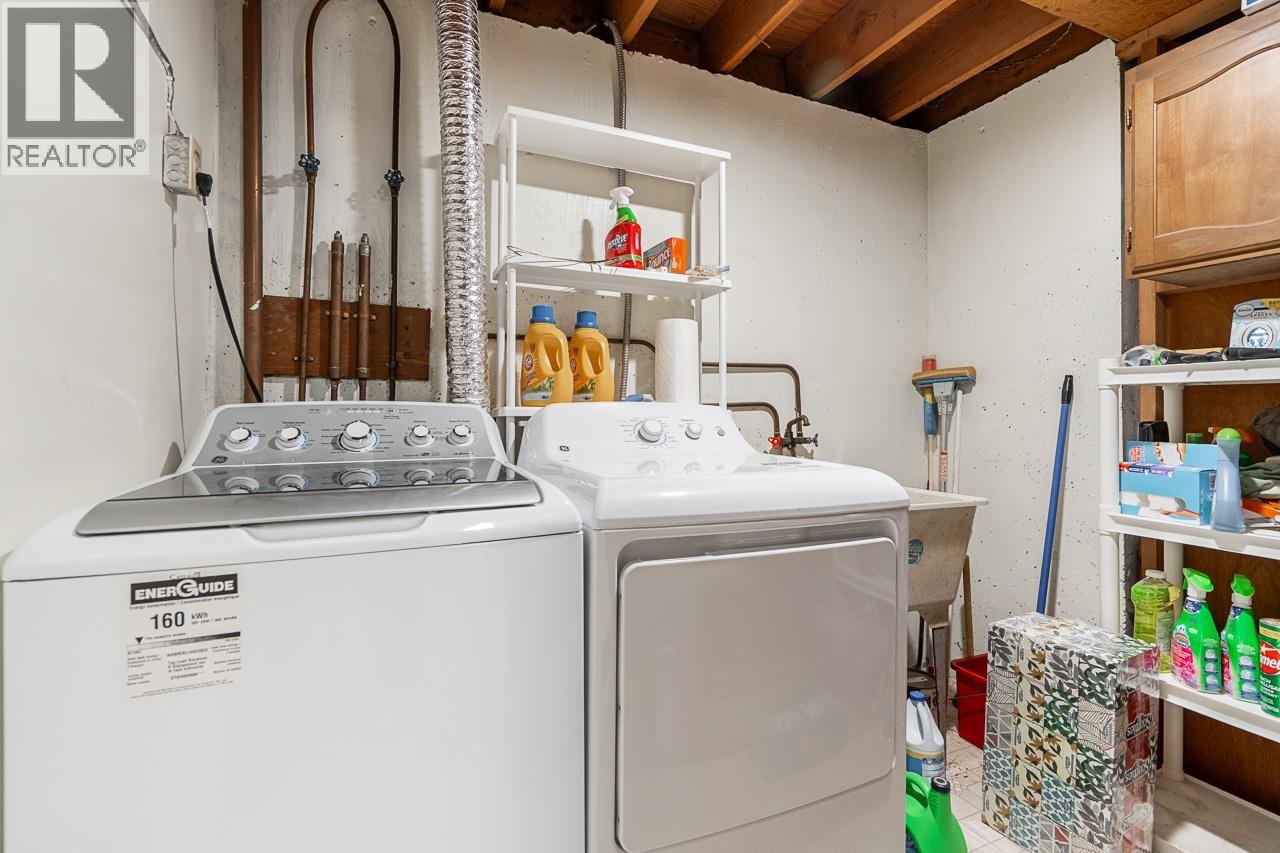 Photo 20 of 7379 Montecito Drive, Burnaby BC