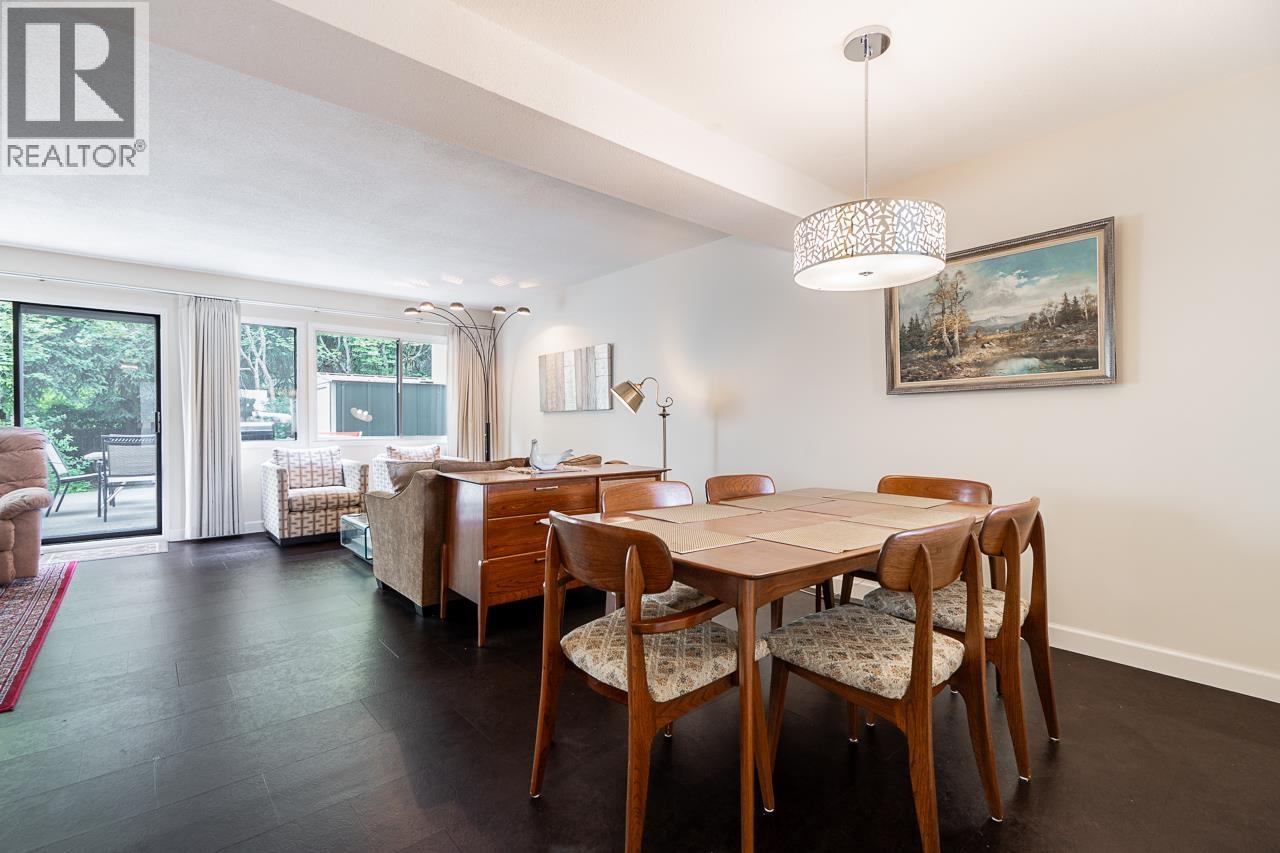 Photo 6 of 7379 Montecito Drive, Burnaby BC