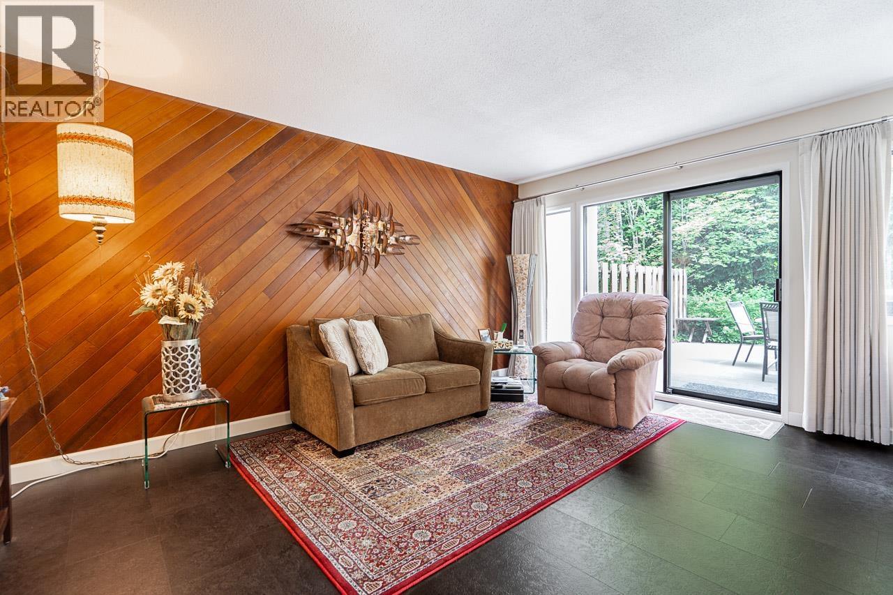 Photo 8 of 7379 Montecito Drive, Burnaby BC