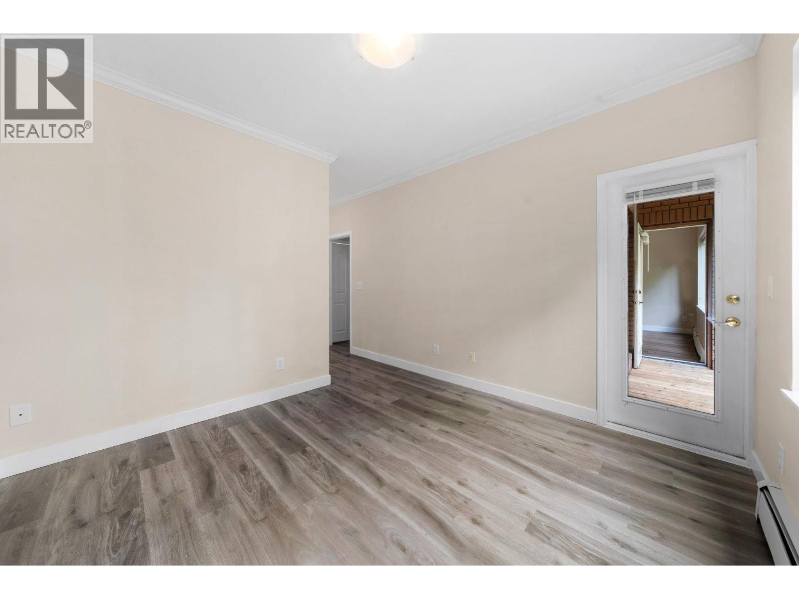 Photo 26 of 105 6688 Burlington Avenue, Burnaby BC