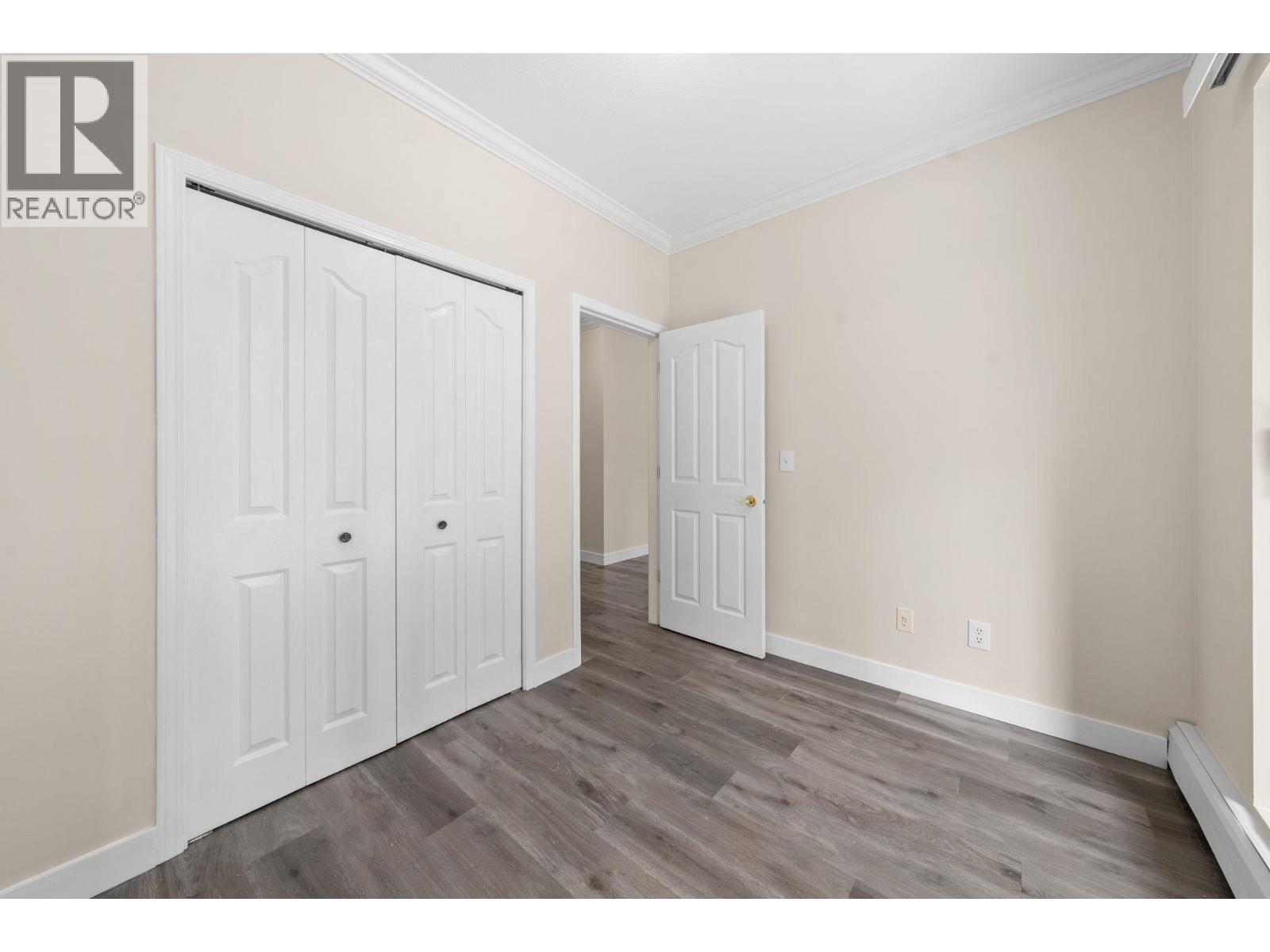 Photo 11 of 105 6688 Burlington Avenue, Burnaby BC