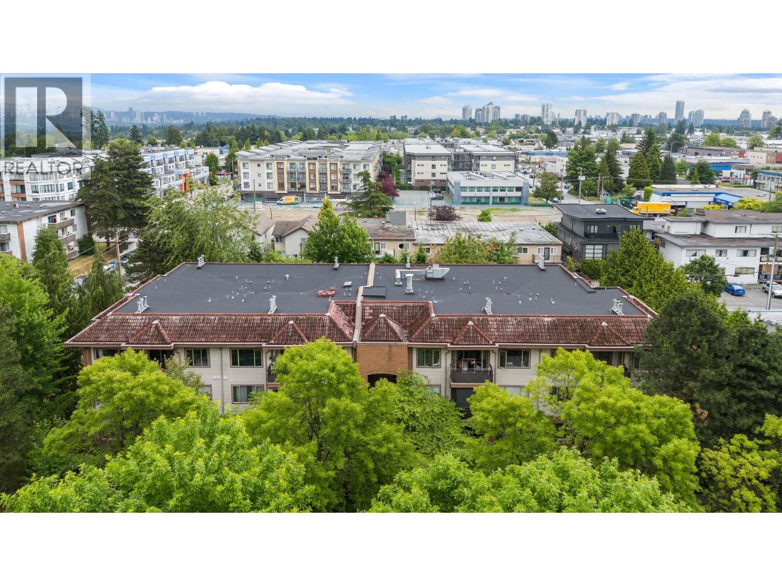 Photo 40 of 105 6688 Burlington Avenue, Burnaby BC