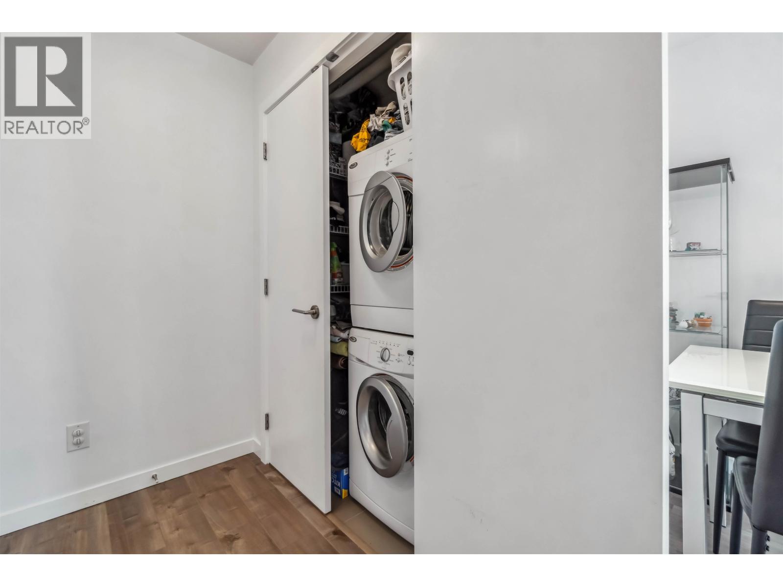 Photo 13 of 1902 5665 Boundary Road, Vancouver BC