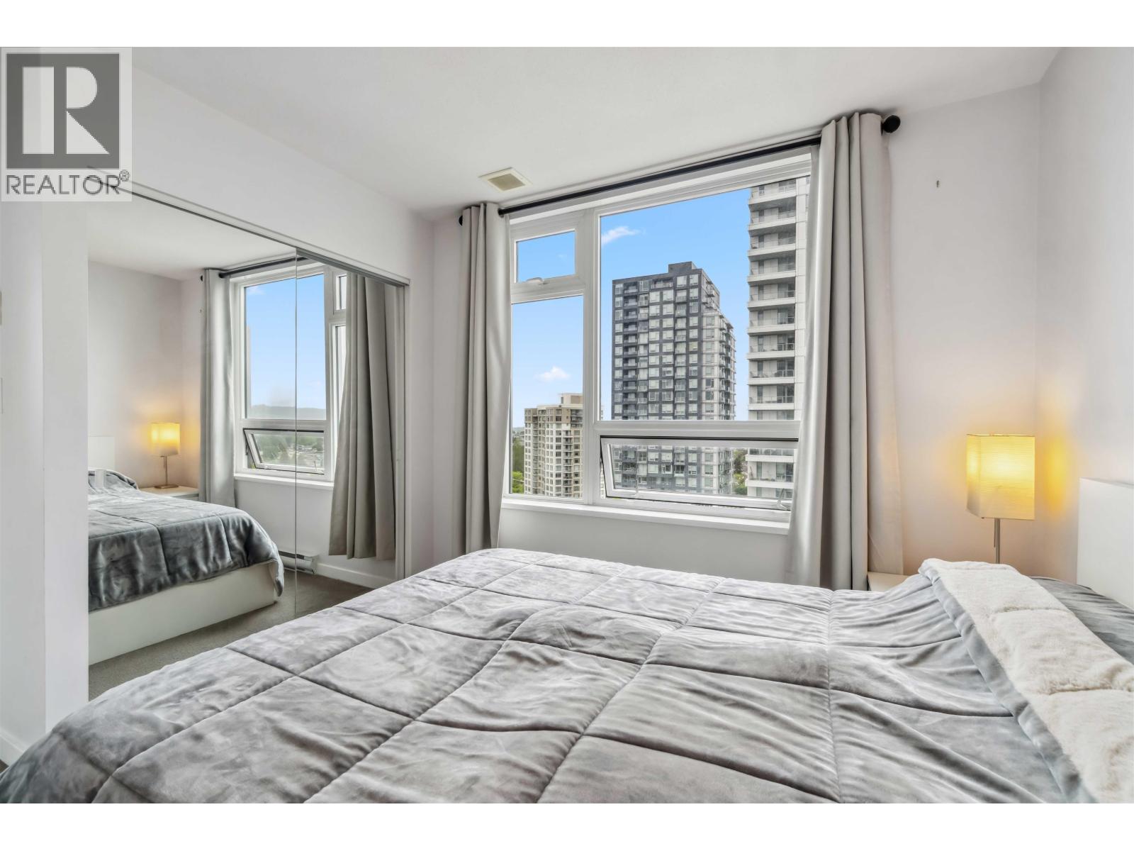 Photo 15 of 1902 5665 Boundary Road, Vancouver BC