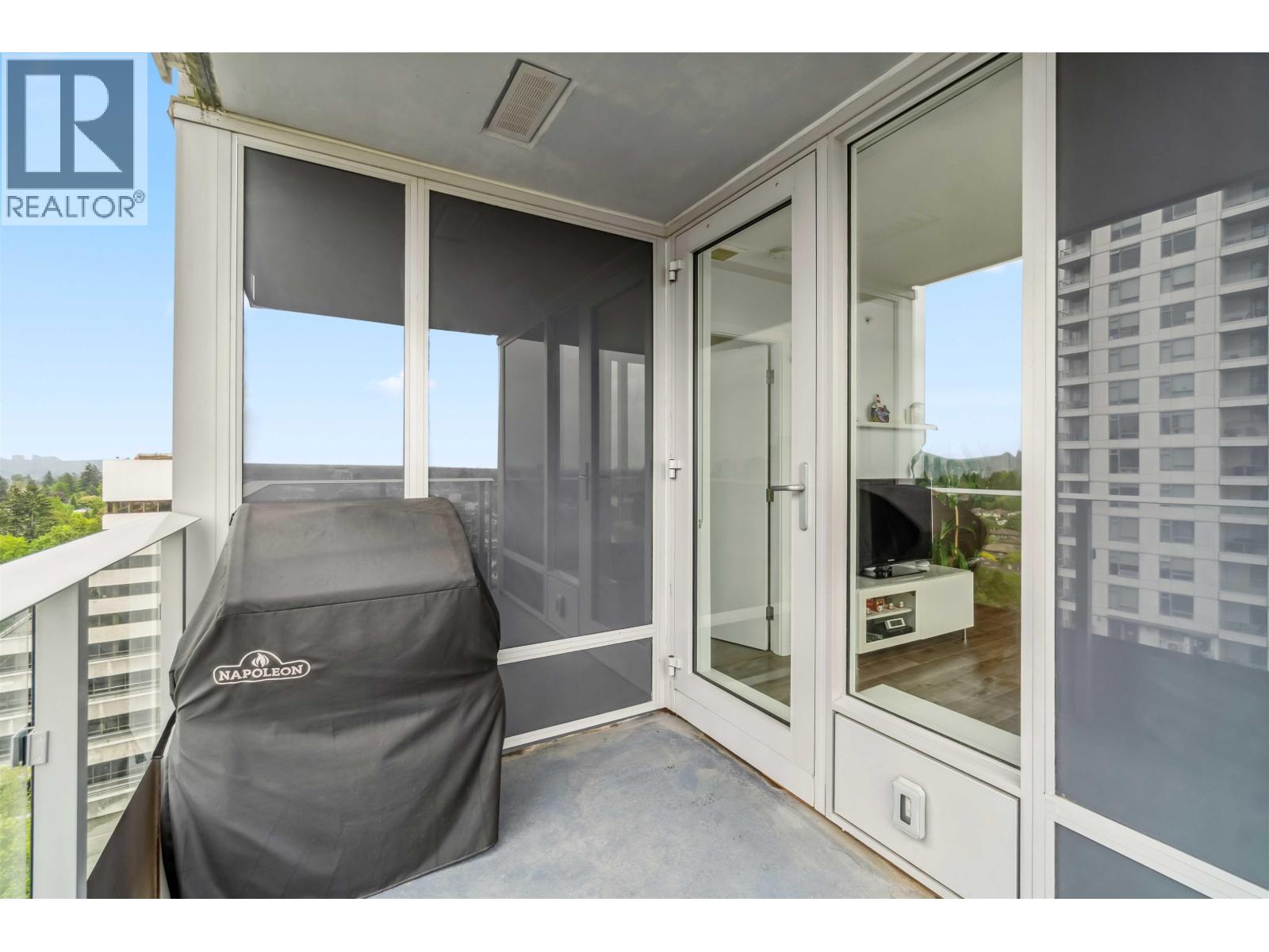 Photo 18 of 1902 5665 Boundary Road, Vancouver BC