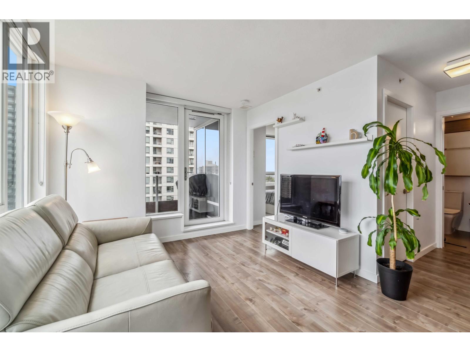 Photo 32 of 1902 5665 Boundary Road, Vancouver BC