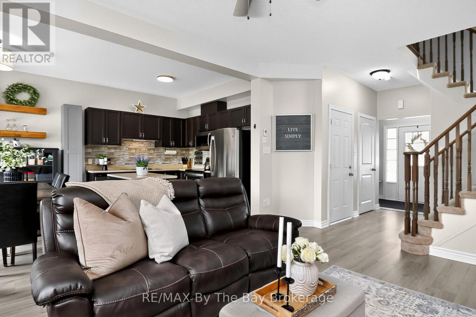 Photo 21 of 63 Robertson Street, Collingwood ON