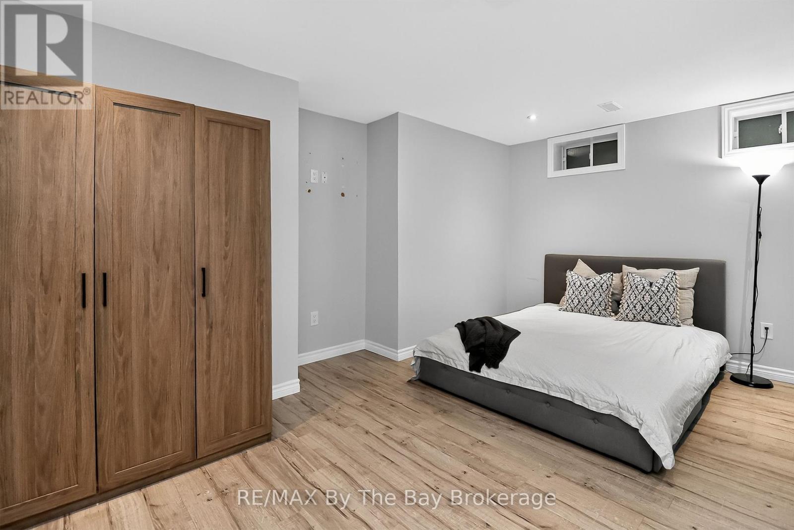 Photo 27 of 63 Robertson Street, Collingwood ON