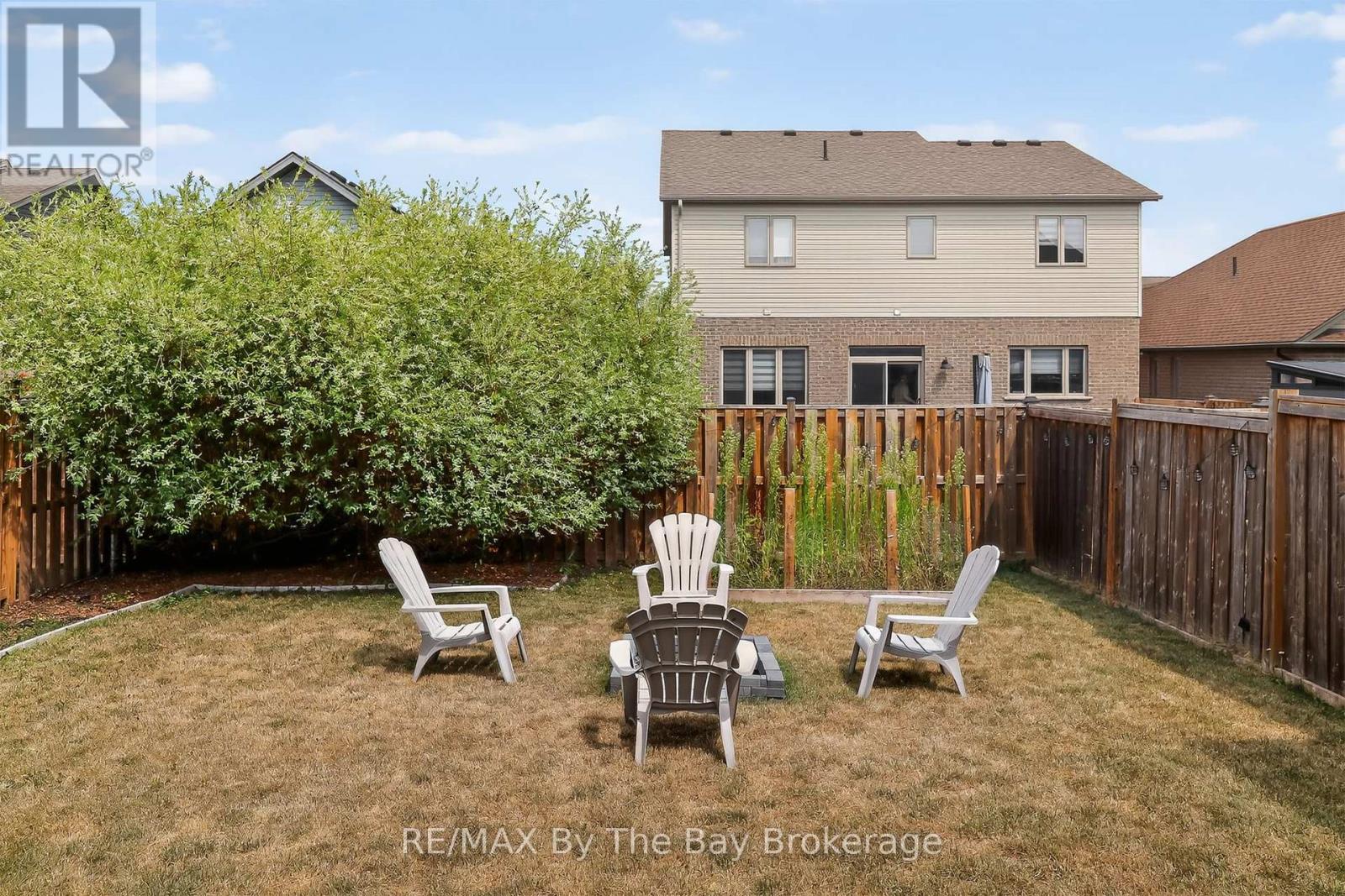 Photo 39 of 63 Robertson Street, Collingwood ON